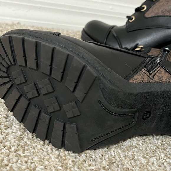 guess heel boots - Picture 4 of 5